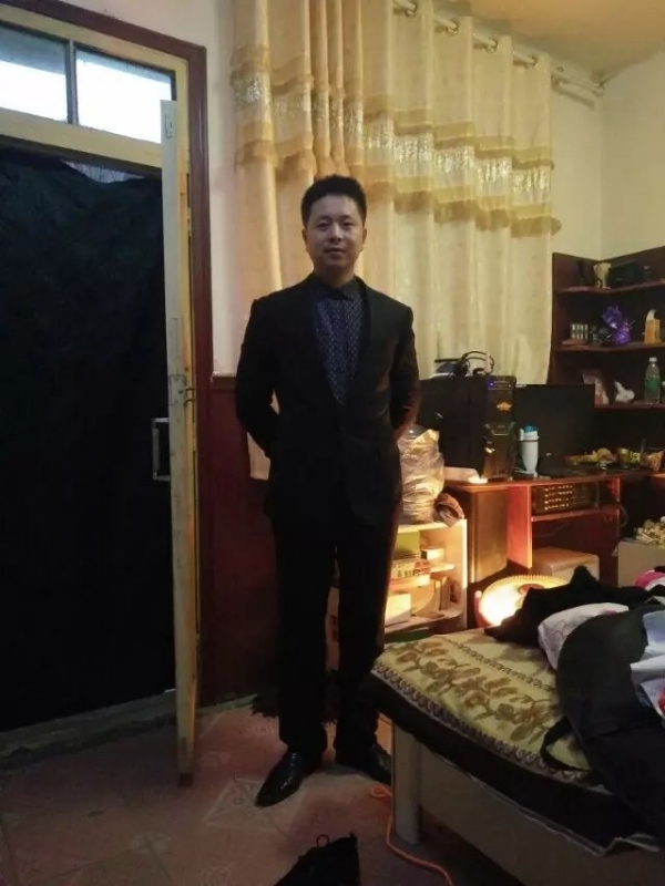 亮亮的第一张照片--靖边中老年相亲网